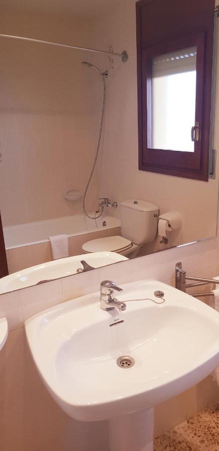 Hostal Braseria Tivissa Ngoại thất bức ảnh
