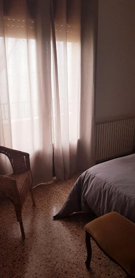 Hostal Braseria Tivissa Ngoại thất bức ảnh