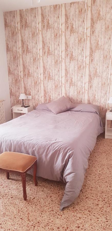 Hostal Braseria Tivissa Ngoại thất bức ảnh