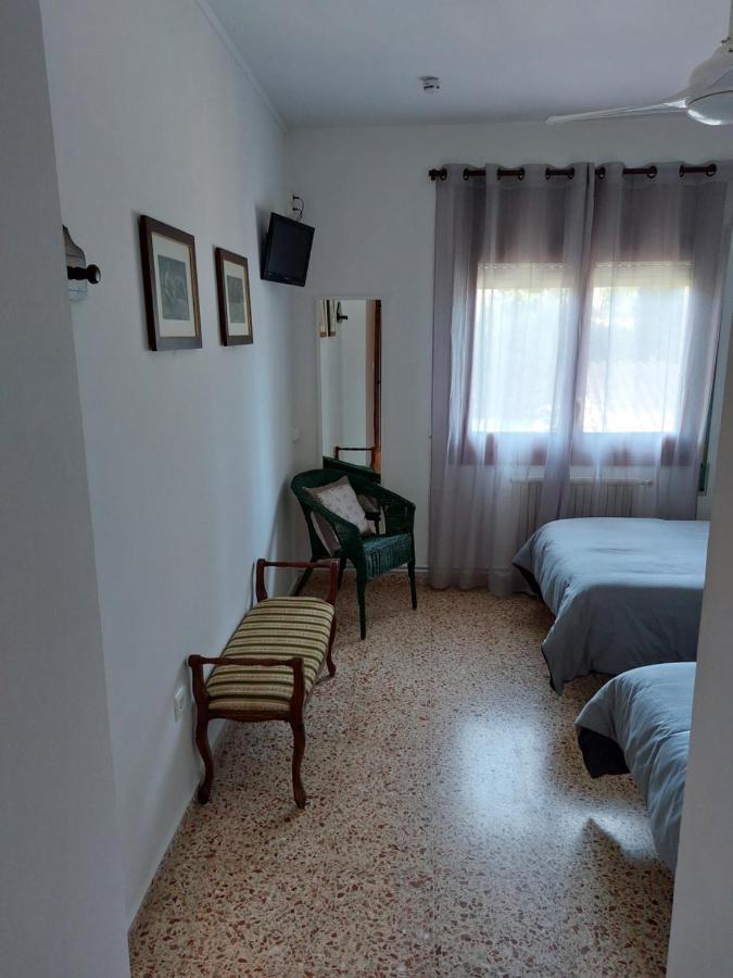 Hostal Braseria Tivissa Ngoại thất bức ảnh