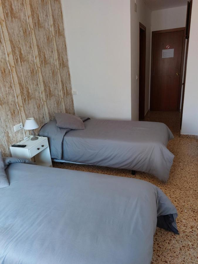 Hostal Braseria Tivissa Ngoại thất bức ảnh
