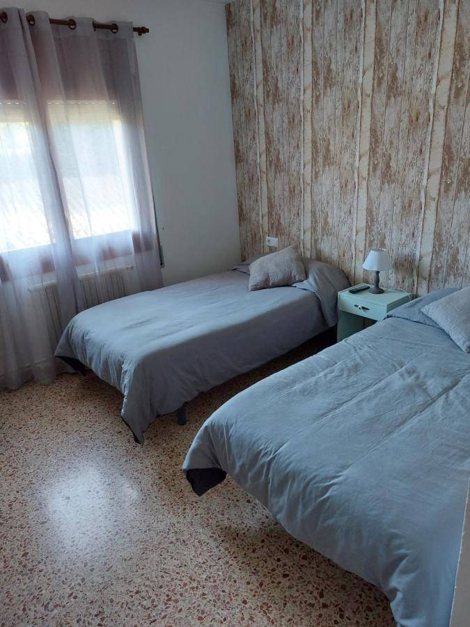 Hostal Braseria Tivissa Ngoại thất bức ảnh
