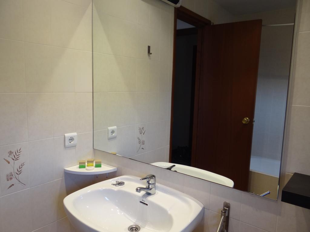 Hostal Braseria Tivissa Ngoại thất bức ảnh
